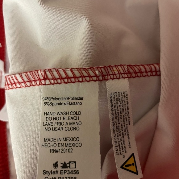 Red Mini PU Shorts
New - Picture 7 of 9